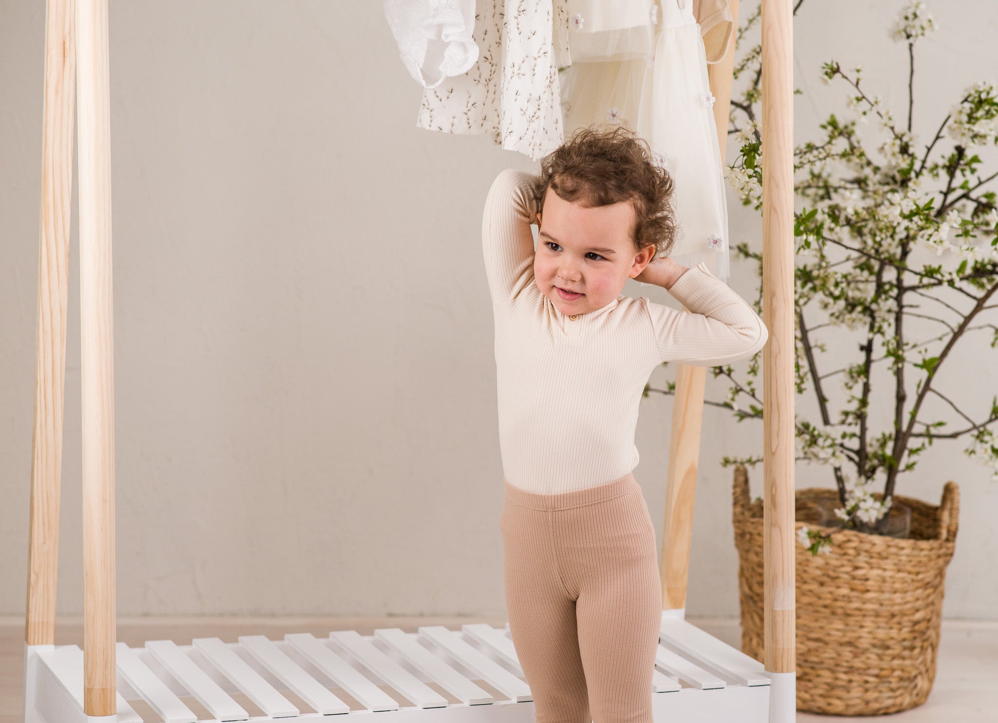 Ribbed bodysuit with long sleeves - cream