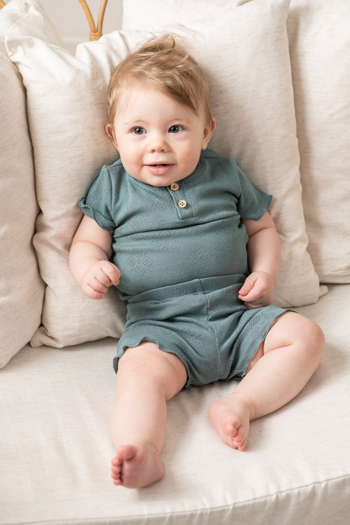 Set: Short-sleeved bodysuit and shorts