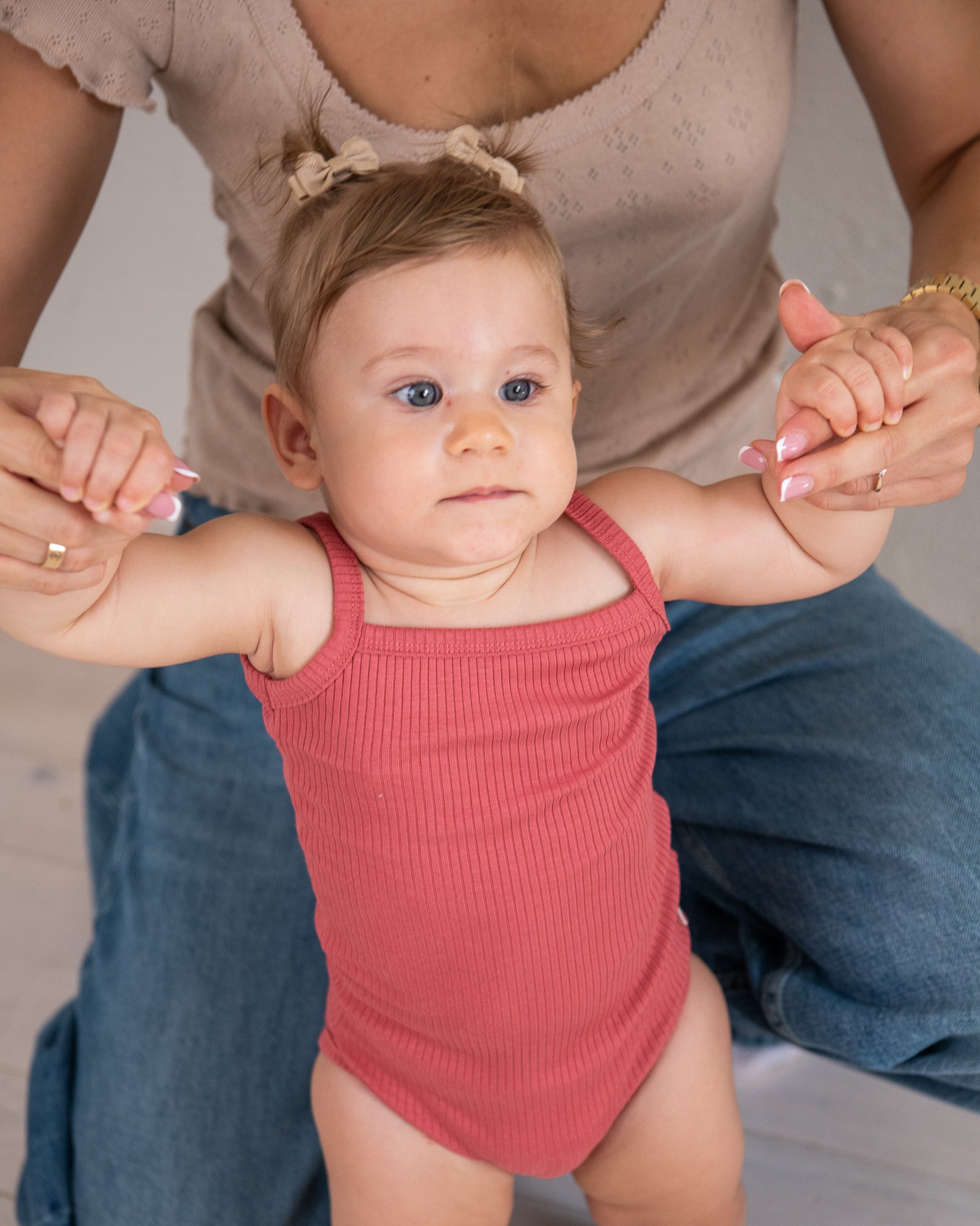 Rebrasti bodi na bretele- malina