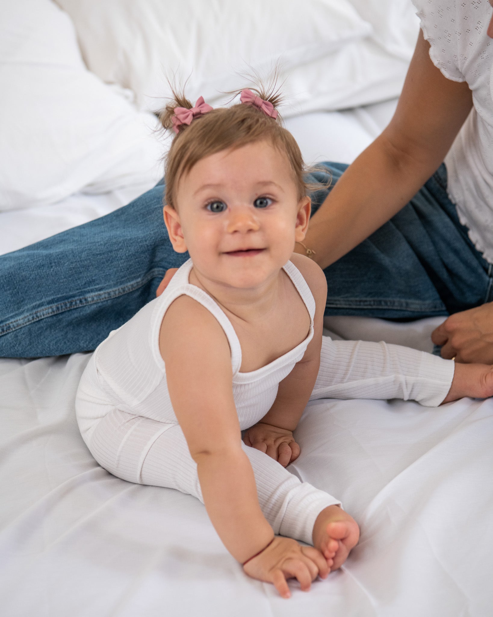 Rebrasti bodi na bretele - bela