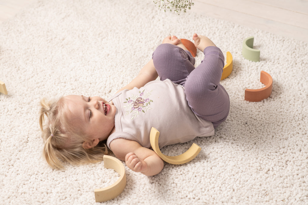 Majica na bretele sa vezom