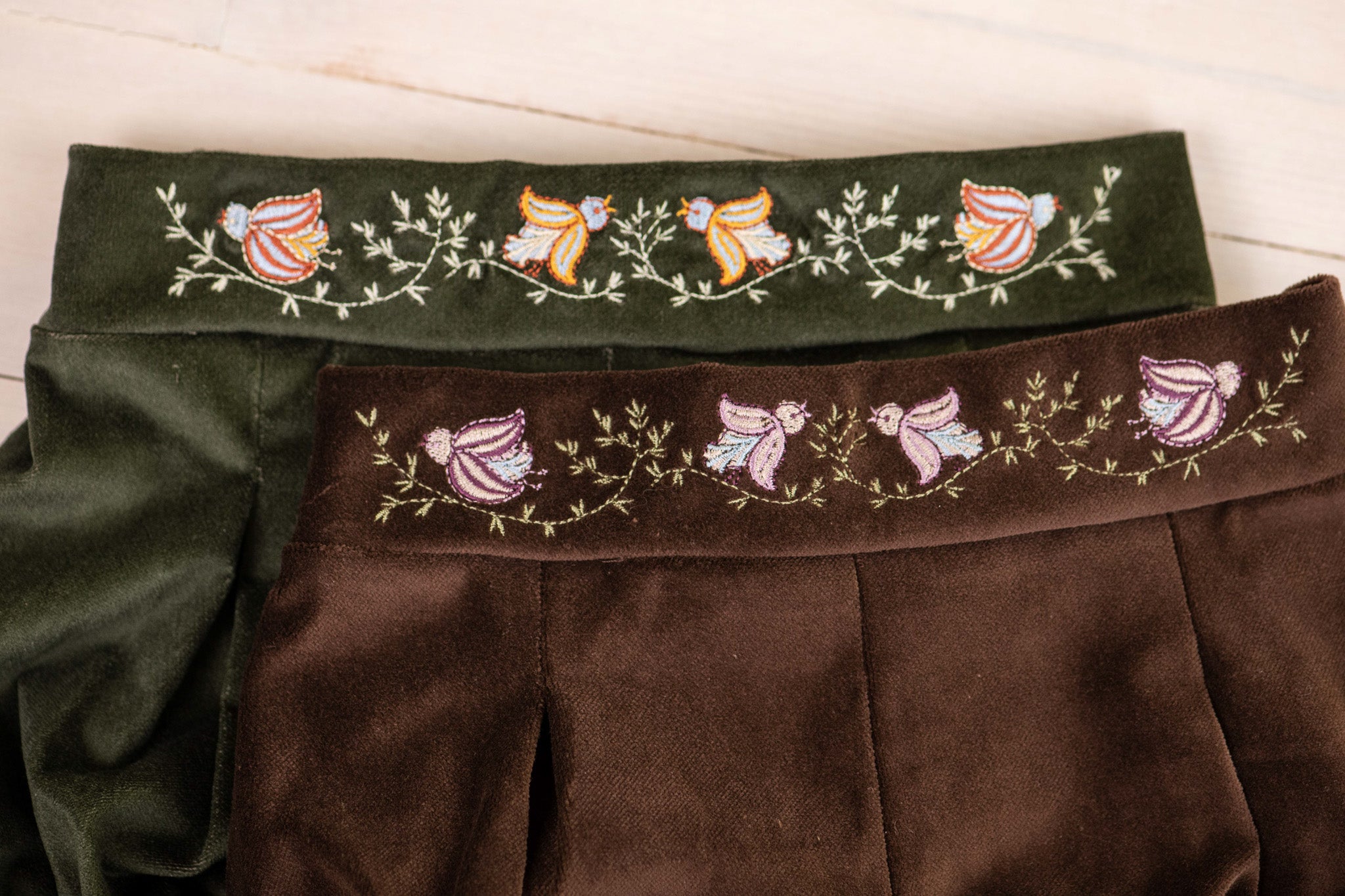 Plišani šorts - braon