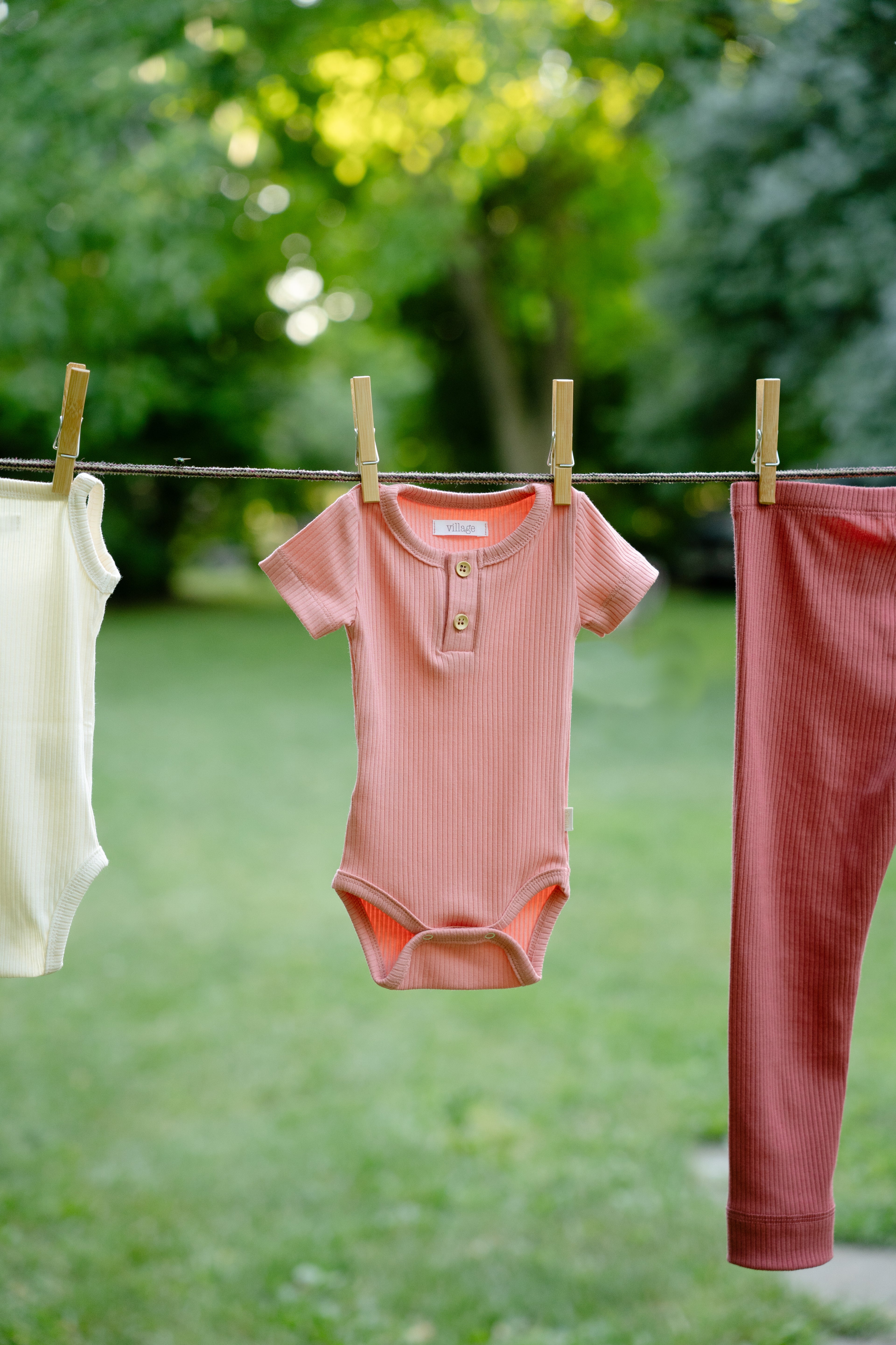 Ribbed body with short sleeves - salmon