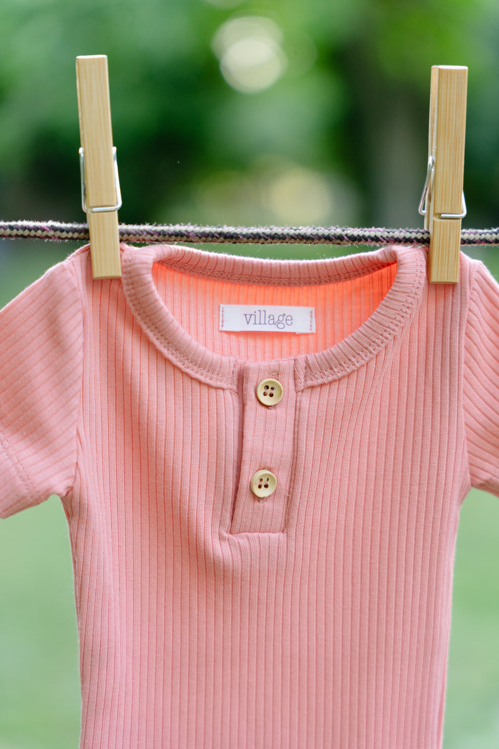 Rebrasti bodi kratkih rukava - losos